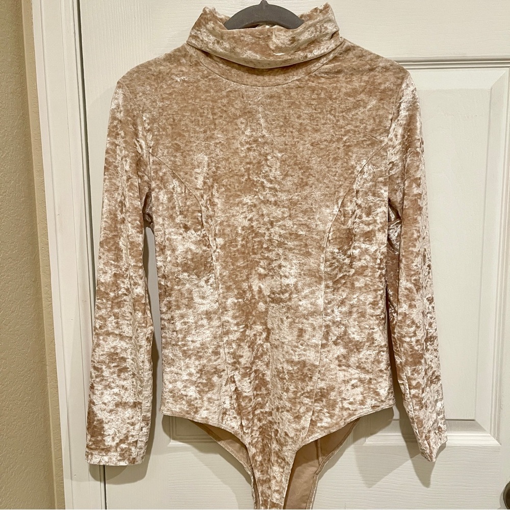ZARA Velvet High Neck Bodysuit Top Champagne Ecru Fitted Snaps Party Size Large